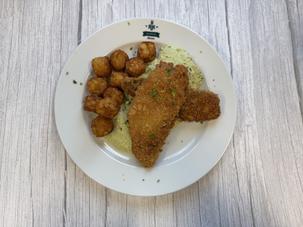 Tilápia filé pankó morzsában, brokkolimártással